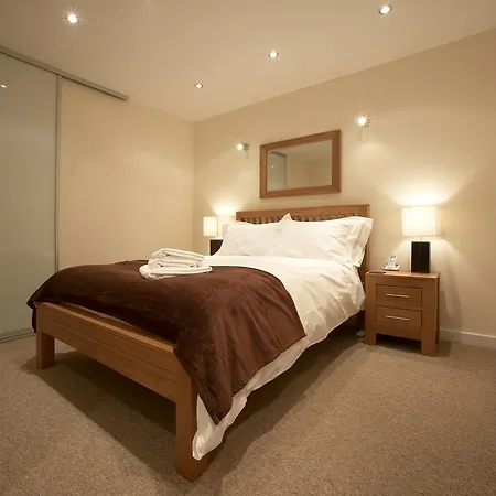Apartment The Paramount By Flying Butler Swindon
