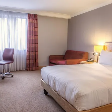 Doubletree By Hilton Swindon