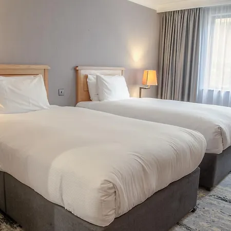 Doubletree By Hilton Swindon