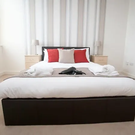 Hotel Hamilton Grace - Wessex Court Swindon