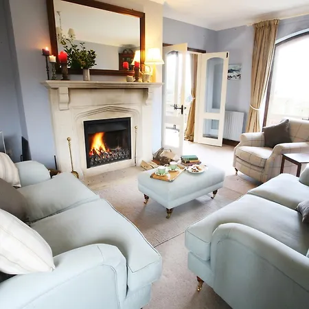 Bed & Breakfast Meadowbank House Swindon