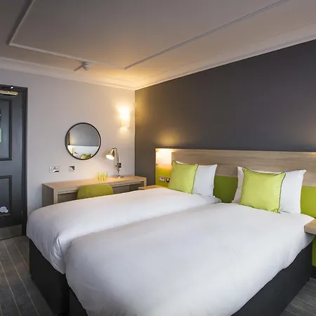 Thistle Express Hotel