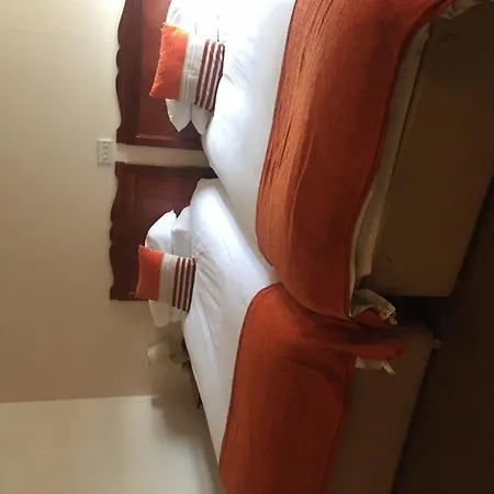Hotel The Crown 3*