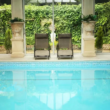 Lydiard Park & Conference Centre Hotel