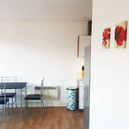 Apartment Guild House *