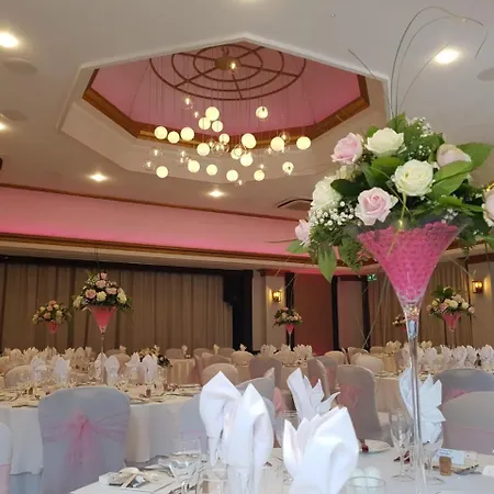 Blunsdon House Hotel, Bw Premier Collection Hotel 4*