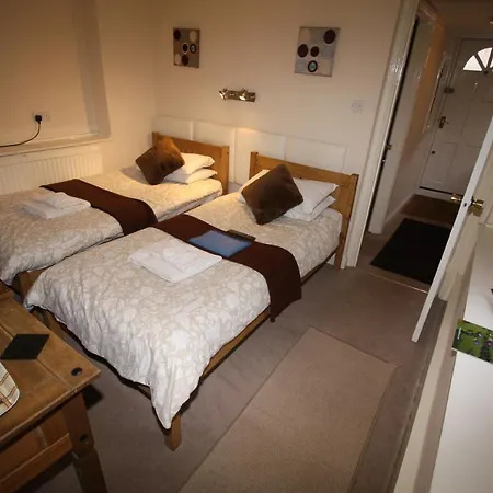 The Guest house Swindon
