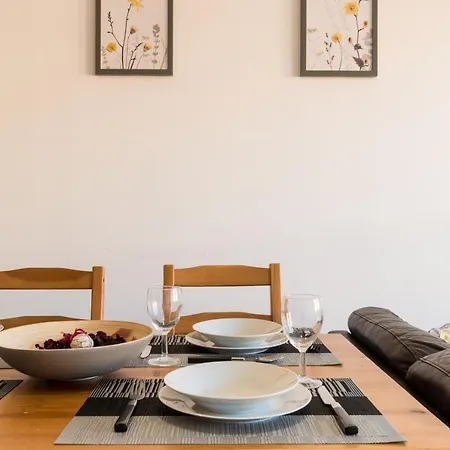 Old Town Central Apartment Swindon