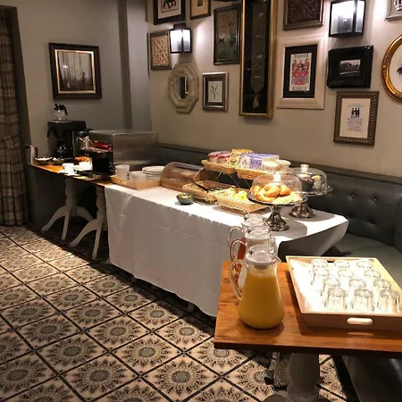 The Goddard Arms 3*
