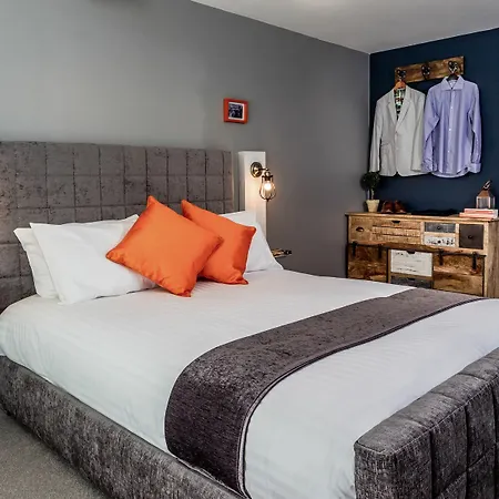 Hotel Bydesign Swindon