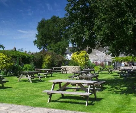 Red Lion 4*