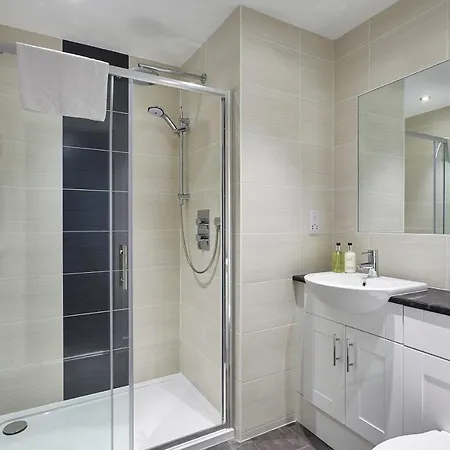 Burkhardt Hall By Viridian Apartment Swindon