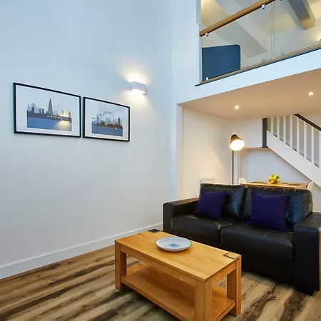 Burkhardt Hall By Viridian Apartment