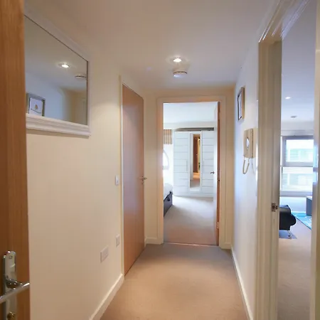 Paramount Apartment *