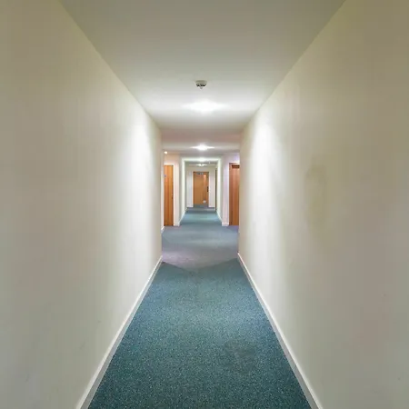 Paramount Apartment *