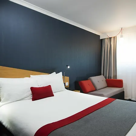 Express West An Ihg Swindon