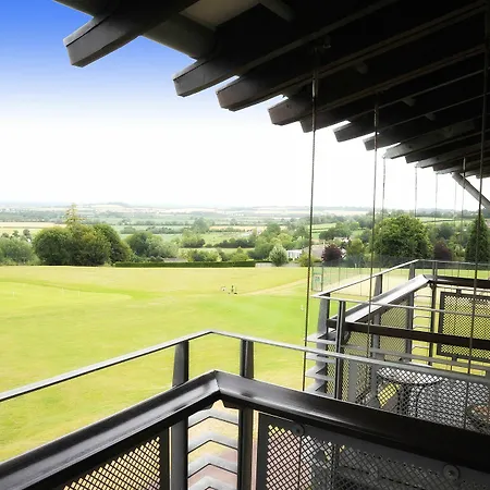 Blunsdon House Hotel, Bw Premier Collection Hotel 4*