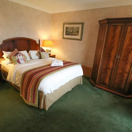 Blunsdon House Hotel, Bw Premier Collection Hotel 4*
