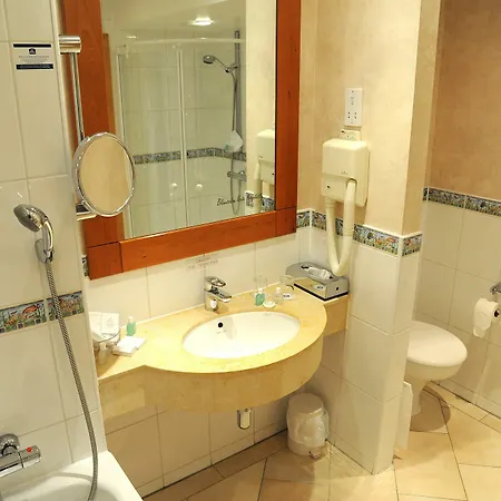 Blunsdon House Hotel, Bw Premier Collection Hotel