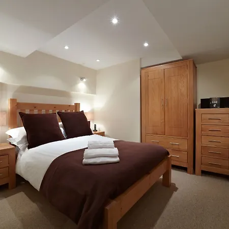 The Paramount By Flying Butler Apartment