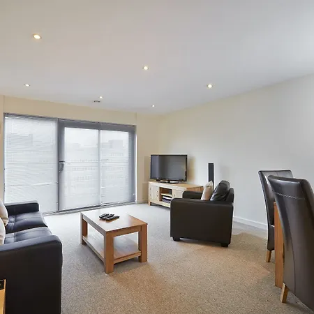 Apartment The Paramount By Flying Butler *