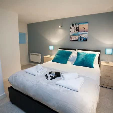 Hamilton Grace - Paramount Apartment Swindon