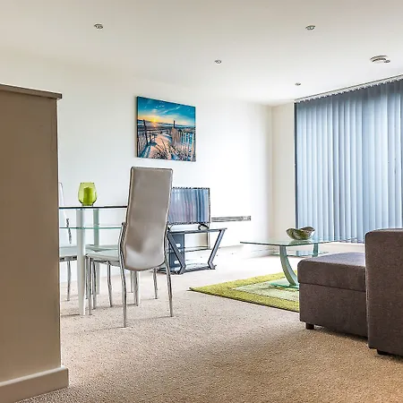 Hamilton Grace - Paramount Apartment *