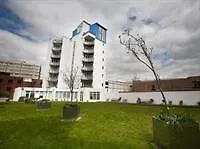 Hamilton Grace - Plaza Swindon