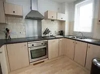 Hamilton Grace - Plaza Apartment