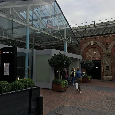 The Old Railway Quarter Apartment Swindon