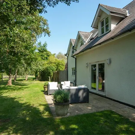 Bed & Breakfast Duchy Rag House 4*