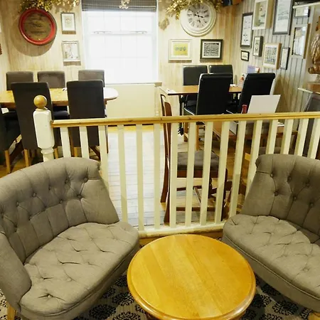 Inn The Tawny Owl