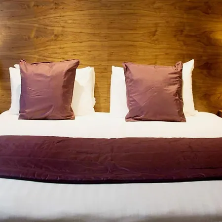 The White Hart 4* Swindon