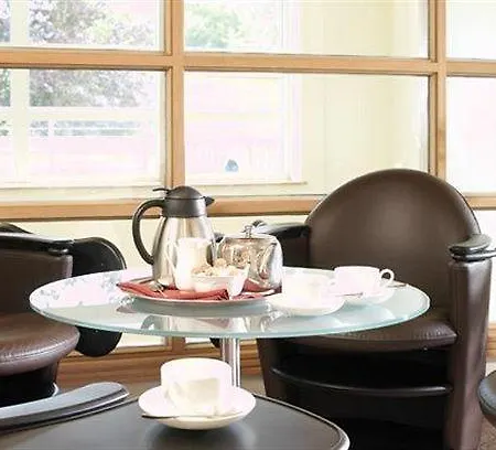 Alexandra House Hotel Swindon