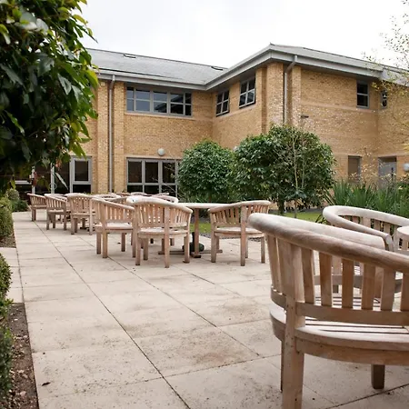 Alexandra House 4*