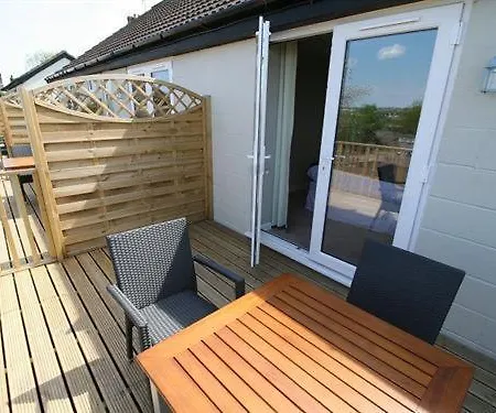 The Fox & Hounds 3* Swindon