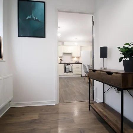 Delft - Spacious Home, High Speed Wi-fi, Free Parking, Terrace *