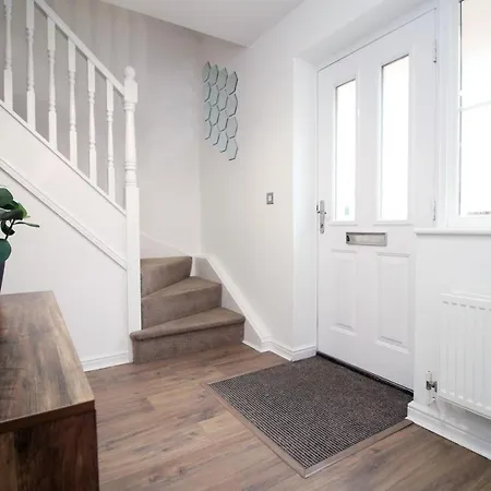 Delft - Spacious Home, High Speed Wi-fi, Free Parking, Terrace Holiday home