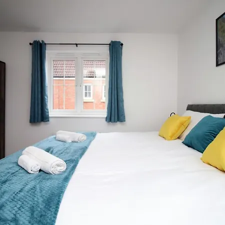 Delft - Spacious Home, High Speed Wi-fi, Free Parking, Terrace *
