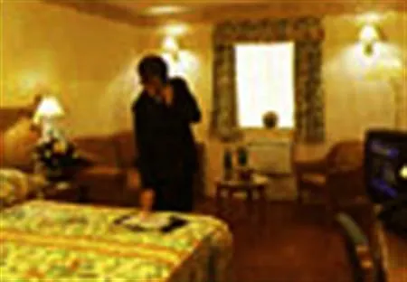 South Marston And Leisure Club Hotel