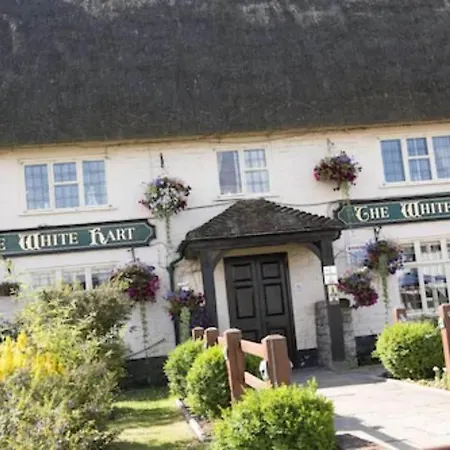 The White Hart, Wroughton Bed & Breakfast Swindon