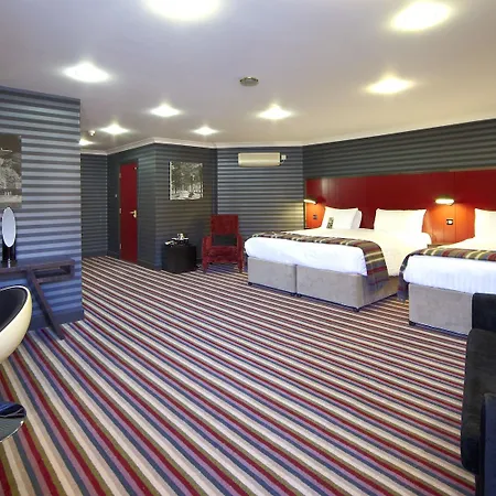 Hotel Village Swindon
