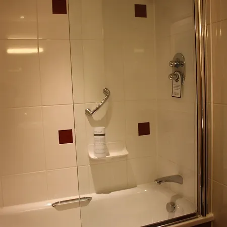 Hotel Alexandra House Swindon