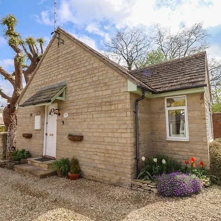 Straw Holiday home Swindon