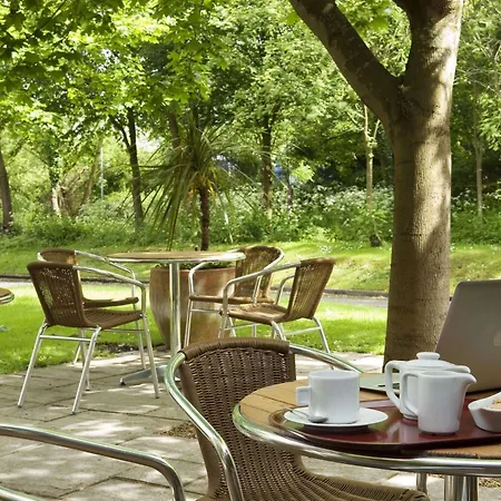 Campanile 3* Swindon