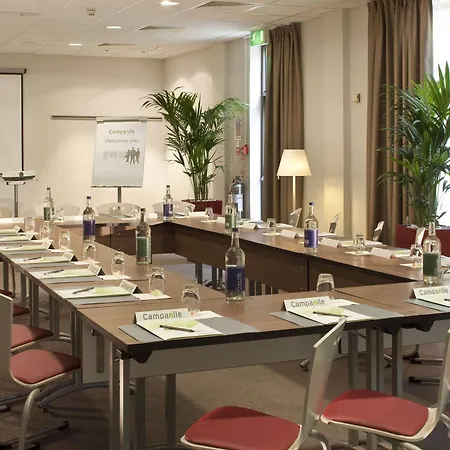 Campanile 3* Swindon
