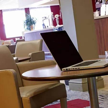 Hotel Campanile 3*