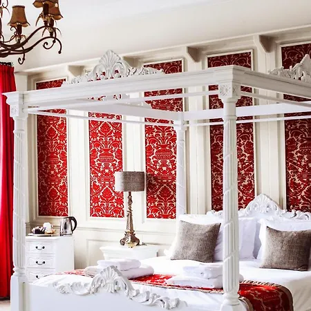 The Old Crown Coaching Inn 3*