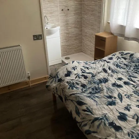 Parks Hostel Swindon