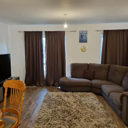 A Spacious And Hearty 2bd Apartment